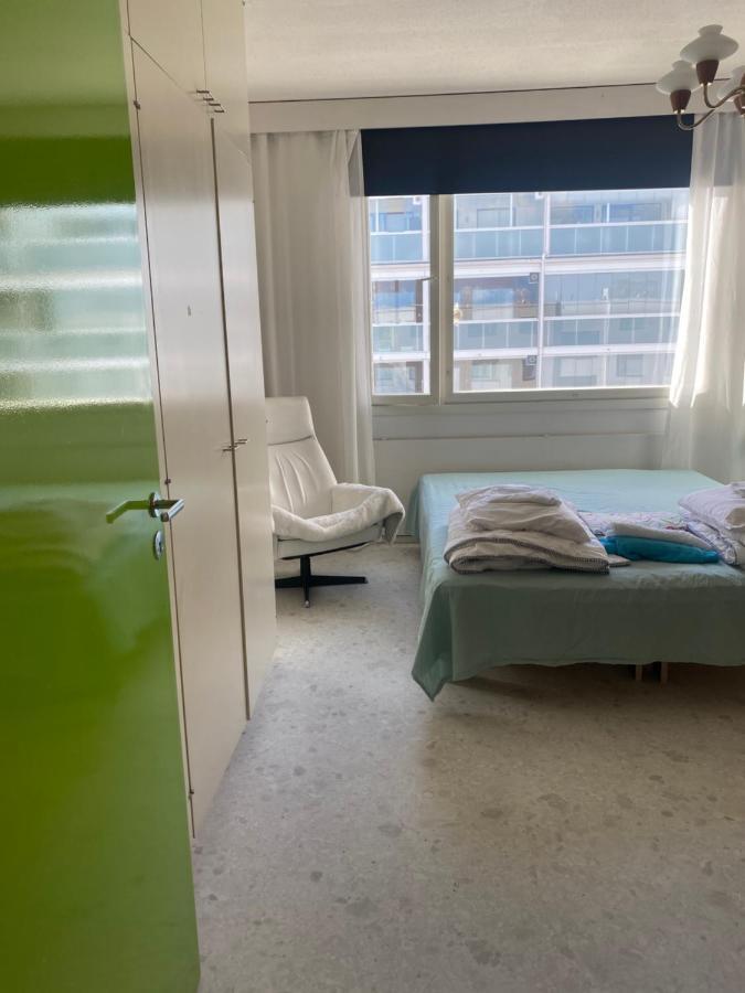 Iso Kolmio Ydinkeskustassa 1-6 Hloe Ilm.Parkit Apartamento Oulu Exterior foto